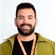 Graduado en Biotecnología, con experiencia impartiendo clases particulares a estudiantes desde Educación primaria hasta Bachiller.